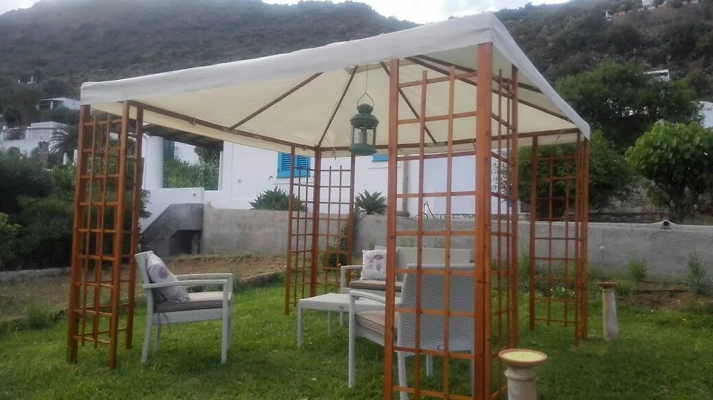 La Sirena Hotel Panarea 2*,  Italy